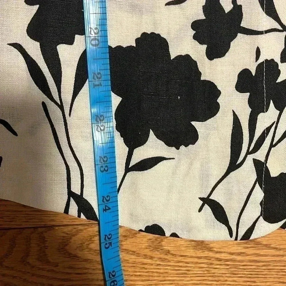 [PL] Anne Carson Petite Linen Black  Floral L/S Button Down Shirt - Picture 8 of 9